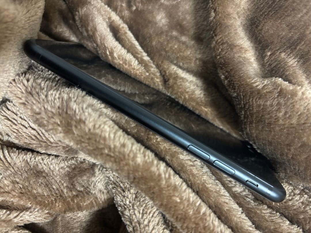 Apple iPhone SE (第2世代) 256GB