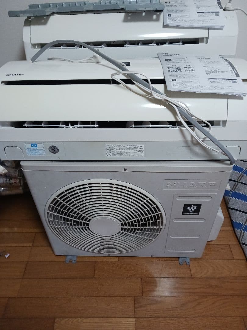 SHARP AY-G22S-Wエアコン 引越しの為大安売りです。 2台あります。