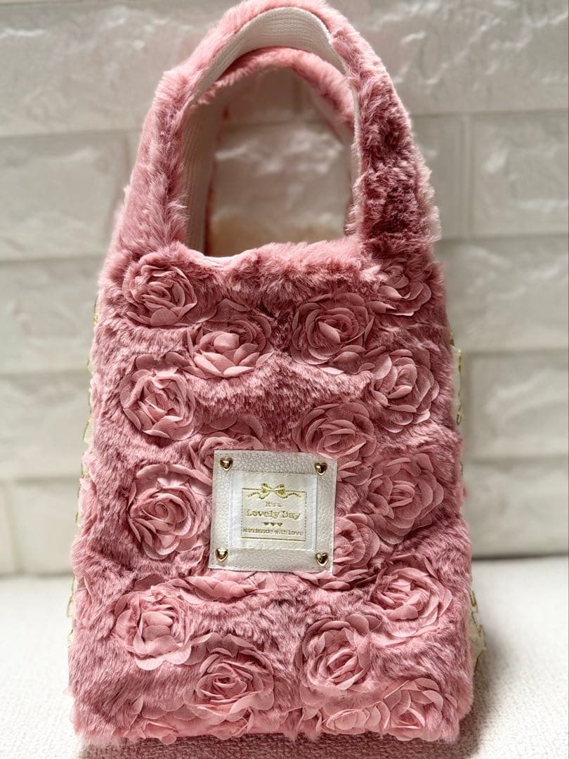 ゆ*ら様 コヤンイサムチョン　サイドファスナーバッグ　ピンクファー　白うさちゃん