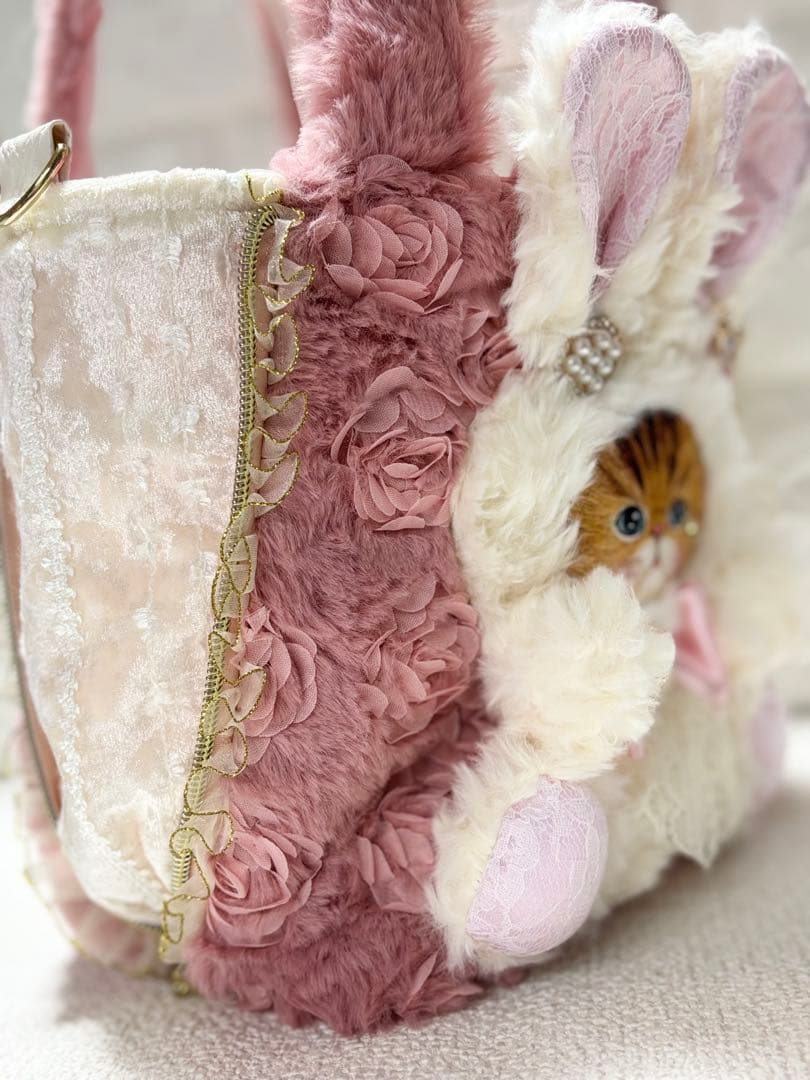 ゆ*ら様 コヤンイサムチョン　サイドファスナーバッグ　ピンクファー　白うさちゃん