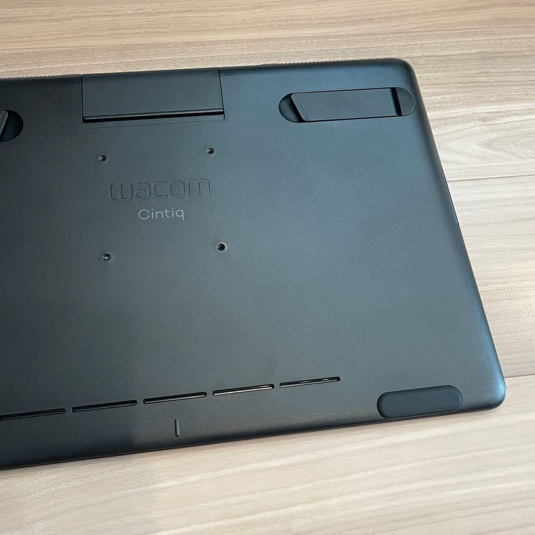 Wacom Cintiq 16 FHD DTK1660K1D ワコム　液タブ