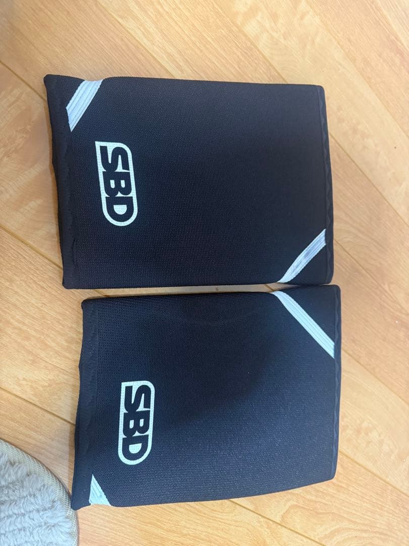 本日までの販売にします。SBD パワーリフティングニースリーブ2XL