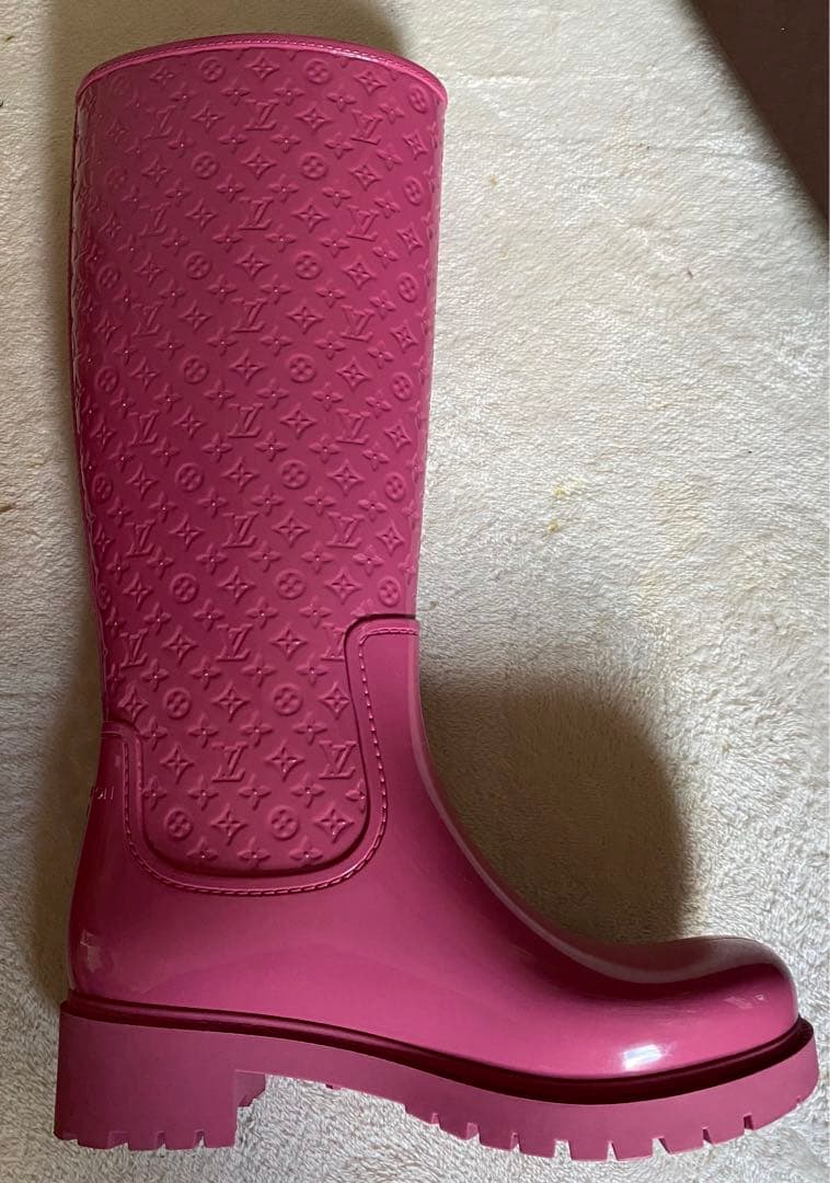 ルイヴィトン   レインブーツ　LV  美品　23.5