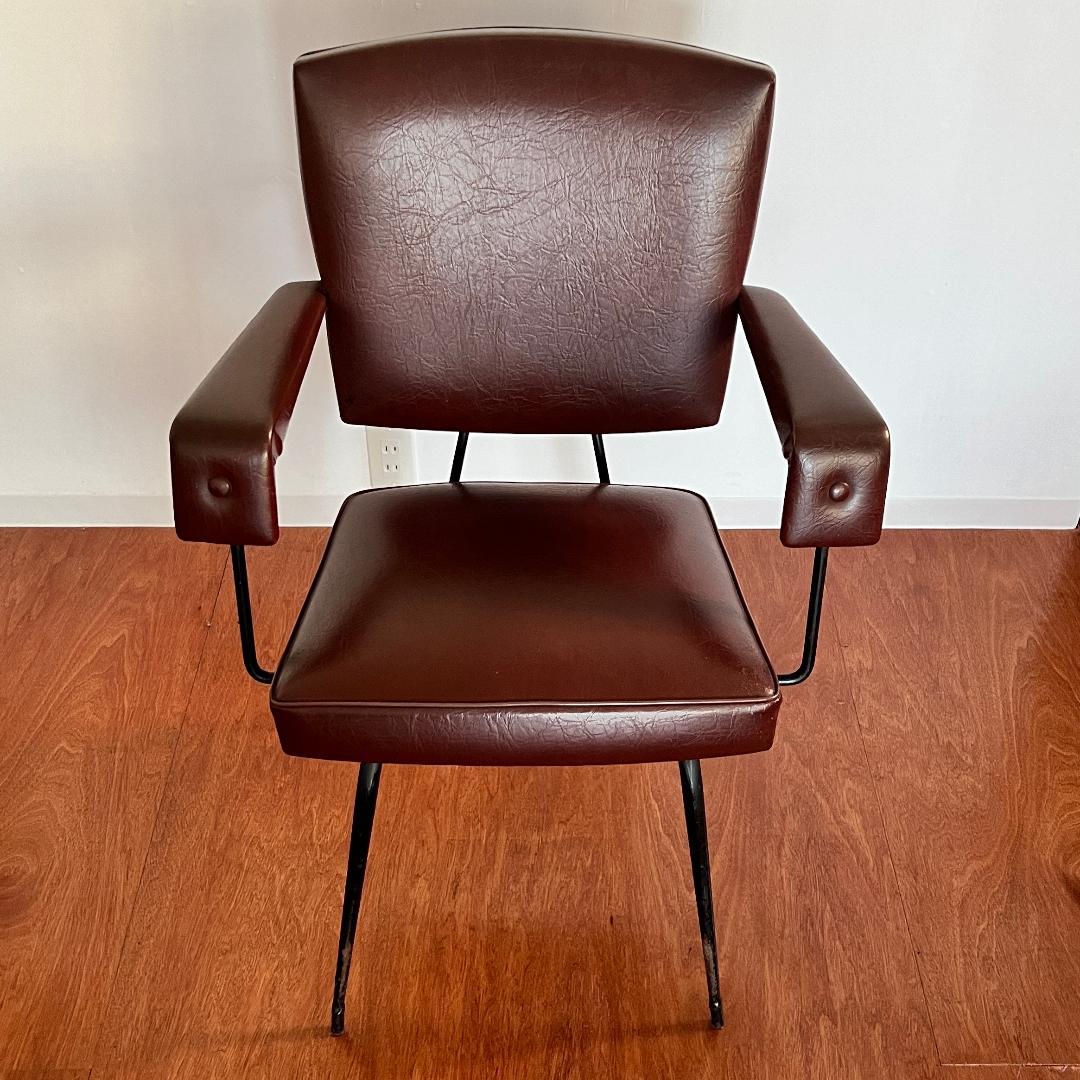 アームチェア　フランス　60年代　ラウンジチェア　ミッドセンチュリー　ビンテージ