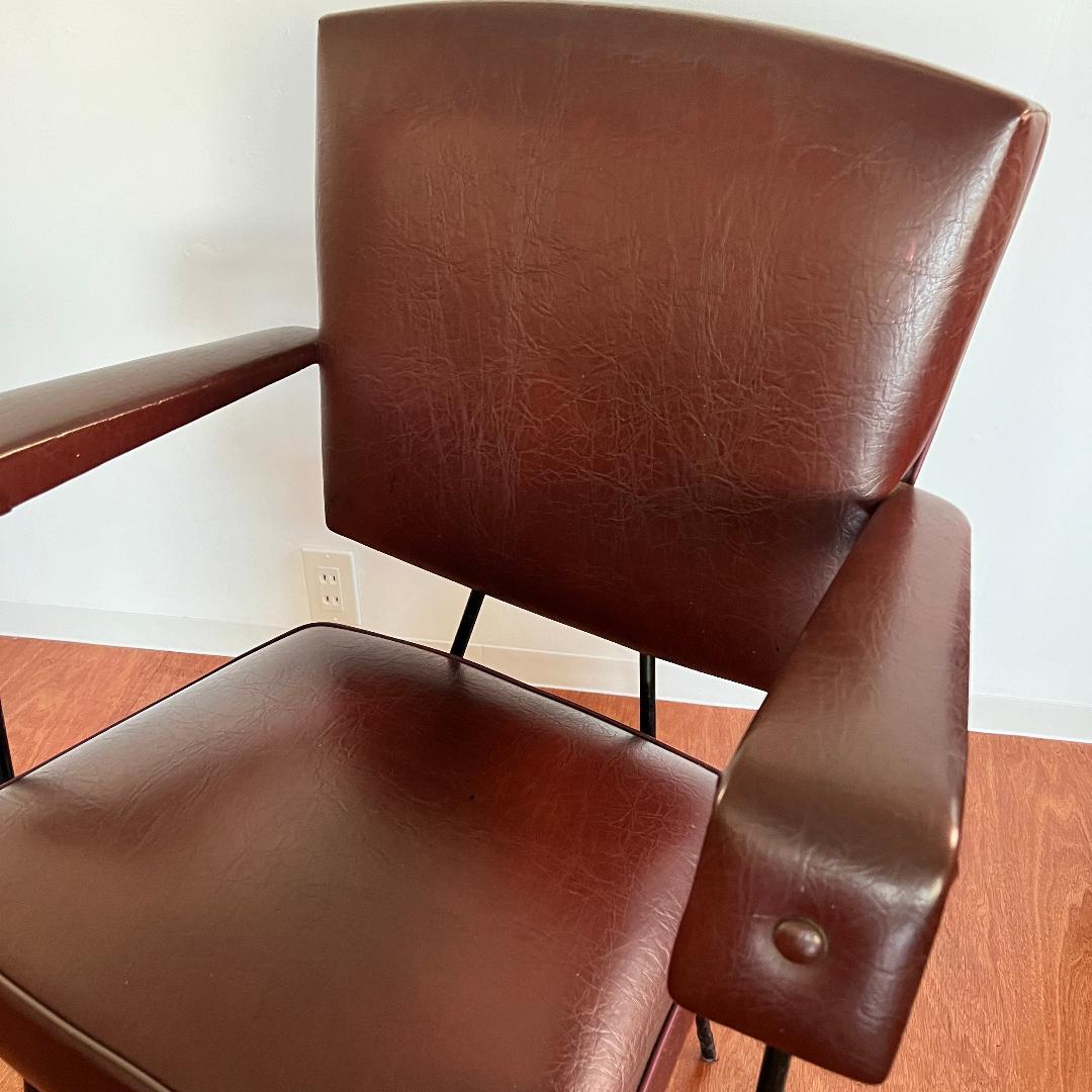 アームチェア　フランス　60年代　ラウンジチェア　ミッドセンチュリー　ビンテージ