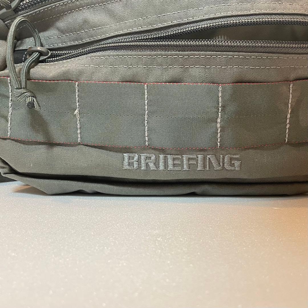 【BRIEFING】ボデイバッグ⭐︎カーキ色