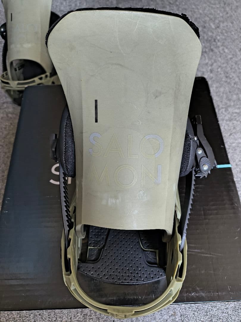 SALOMON サロモン DISTRICT ディストリクト Mサイズ