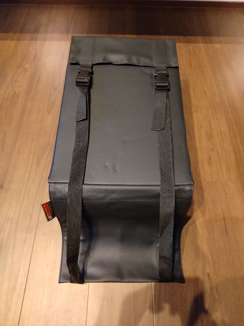 【美品】ハイエース セカンドシート アームレスト