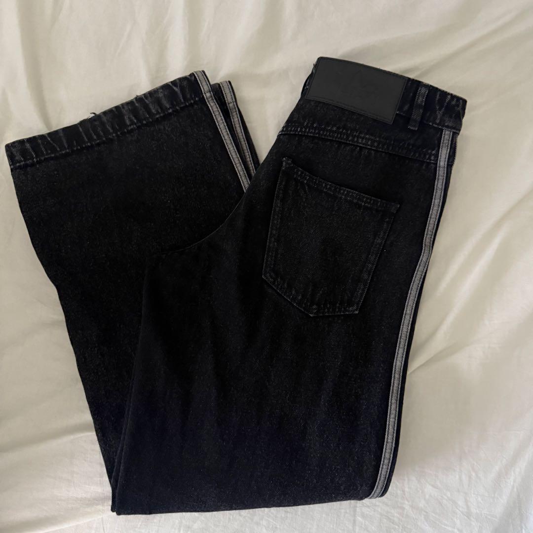 アディダス　デニム スリーストライプス トラックパンツ