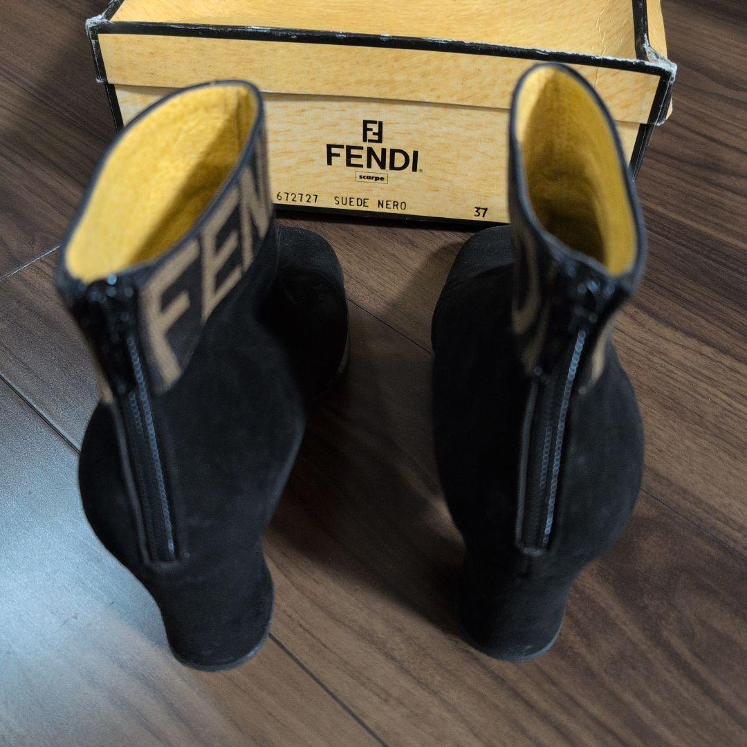 FENDI 　イタリア製　ロゴテープ　ショートブーツ　３７