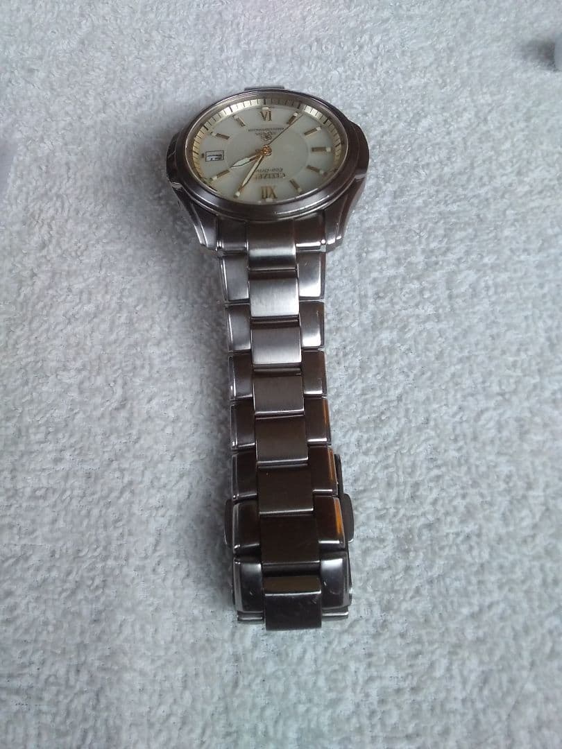 CITIZEN 電波ソーラー アテッサ　二次電池交換済