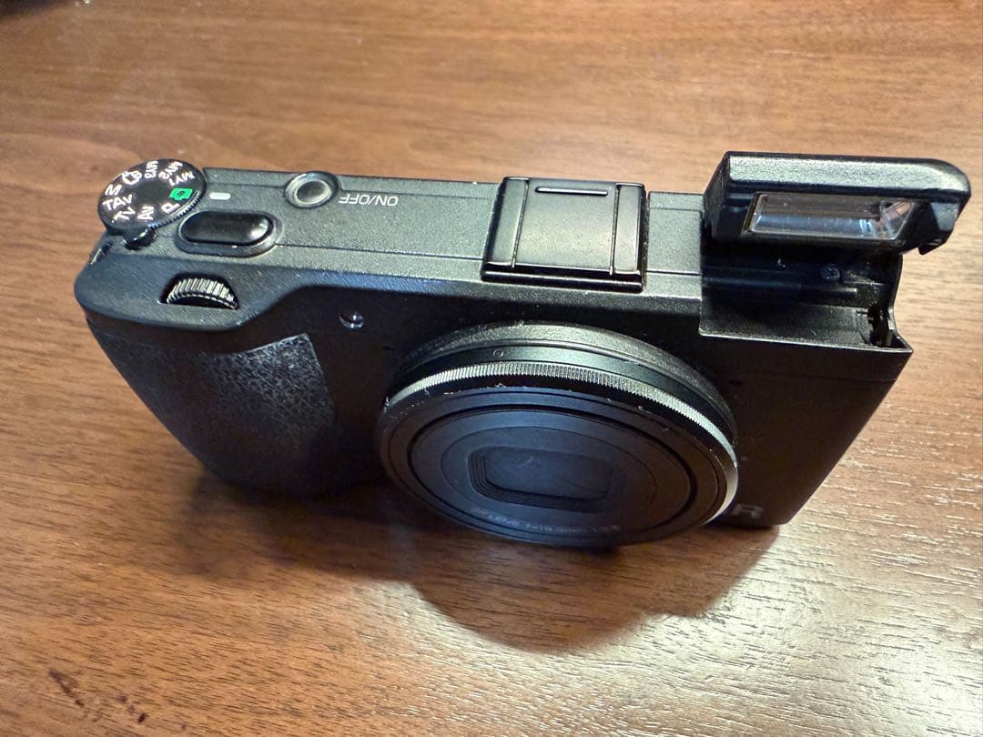 RICOH GR (2013) 初代APS-C