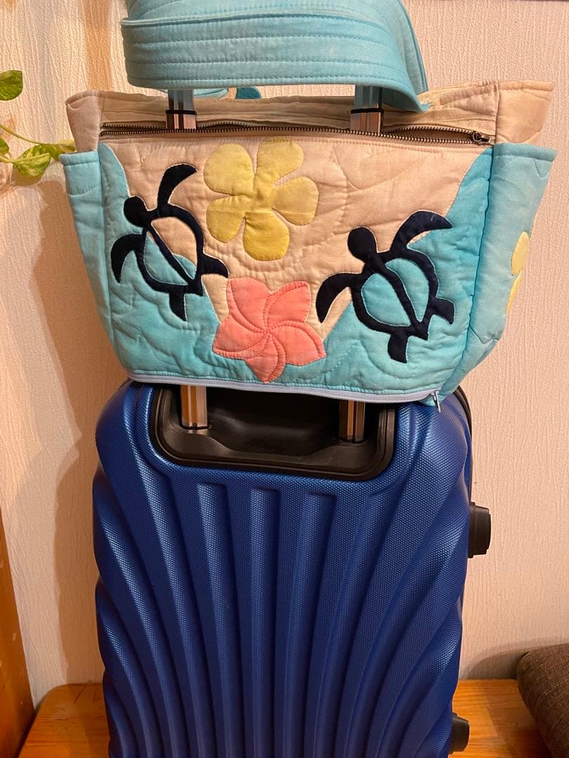 ハワイアンキルト　トートバッグ　キャリーオン