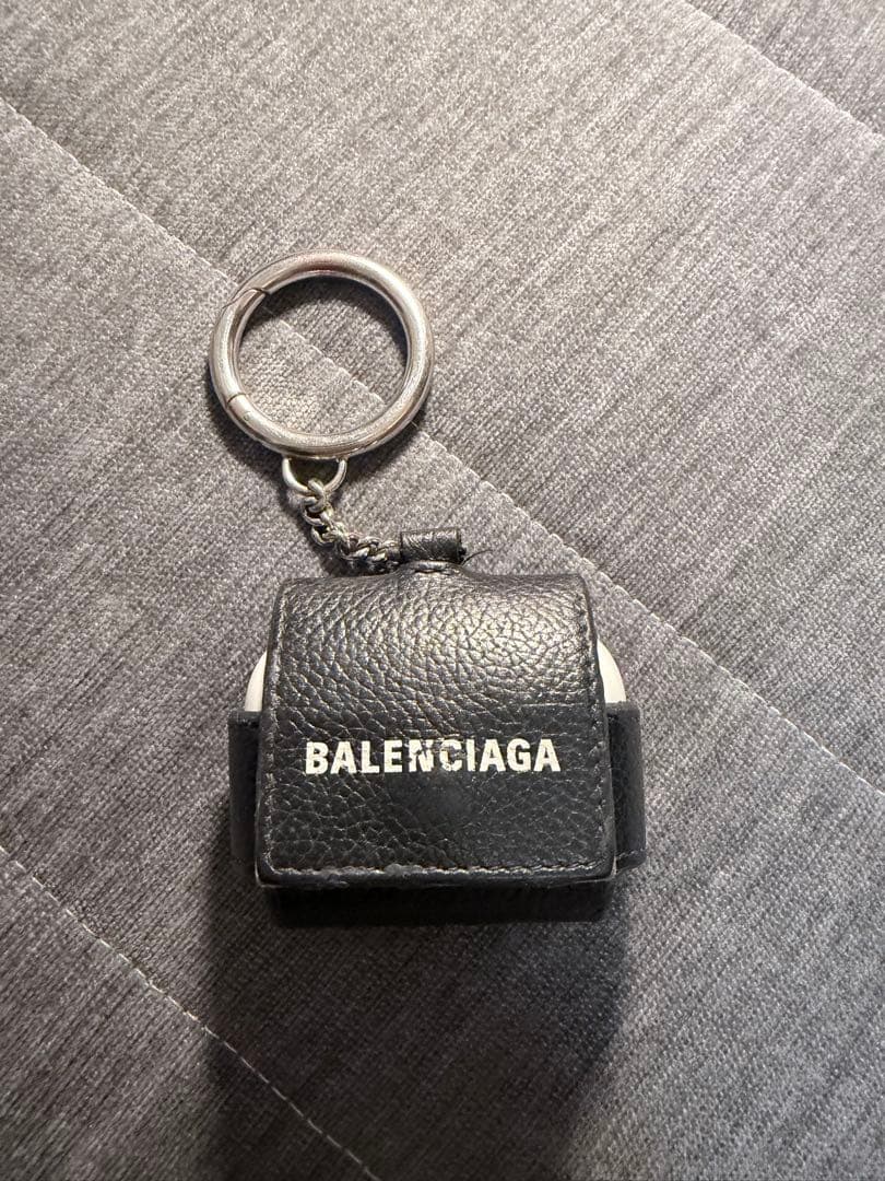 バレンシアガ ブラック レザー AirPods Pro用ケース 黒