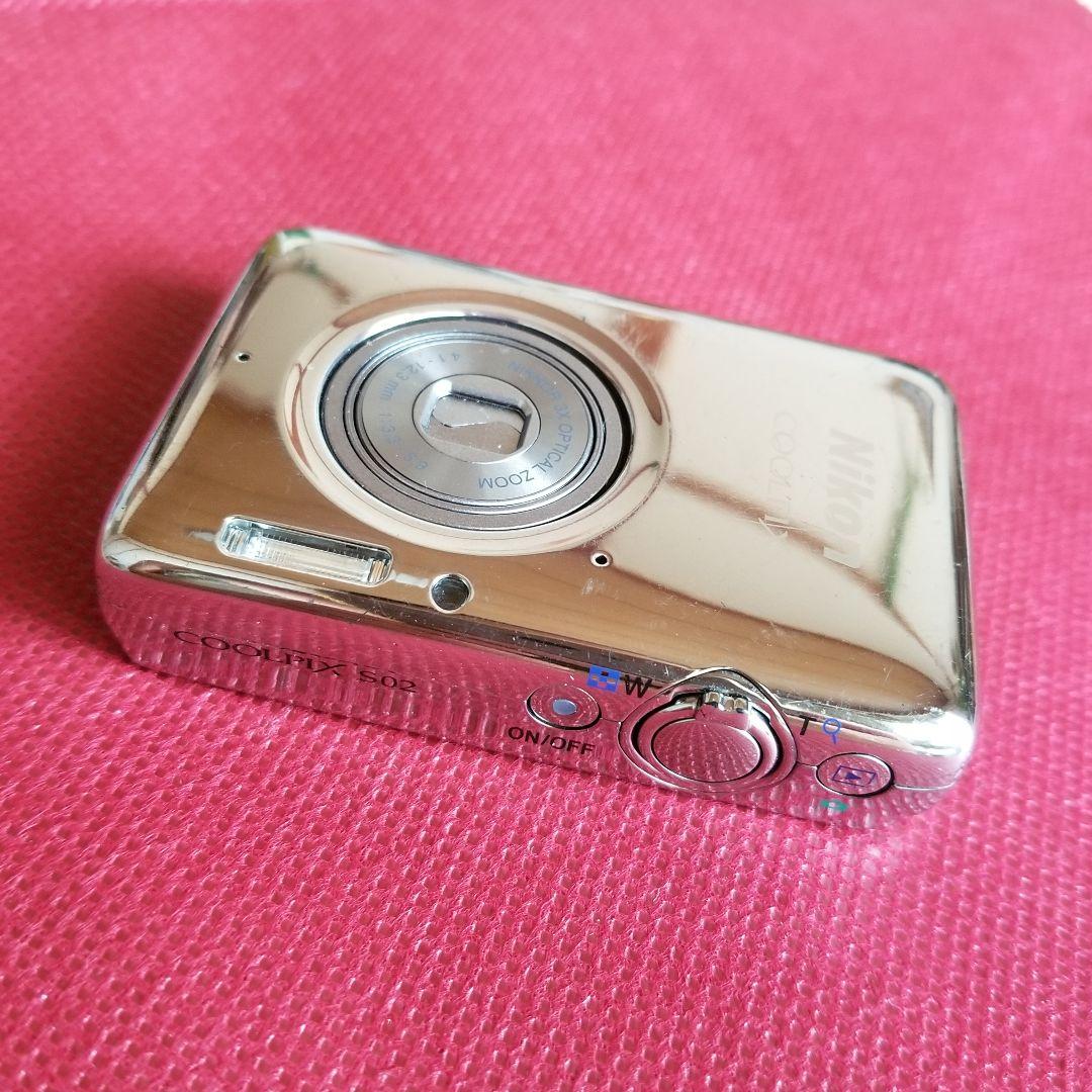 実動 Nikon ニコン COOLPIX S02 超小型ボディー希少 コンデジ