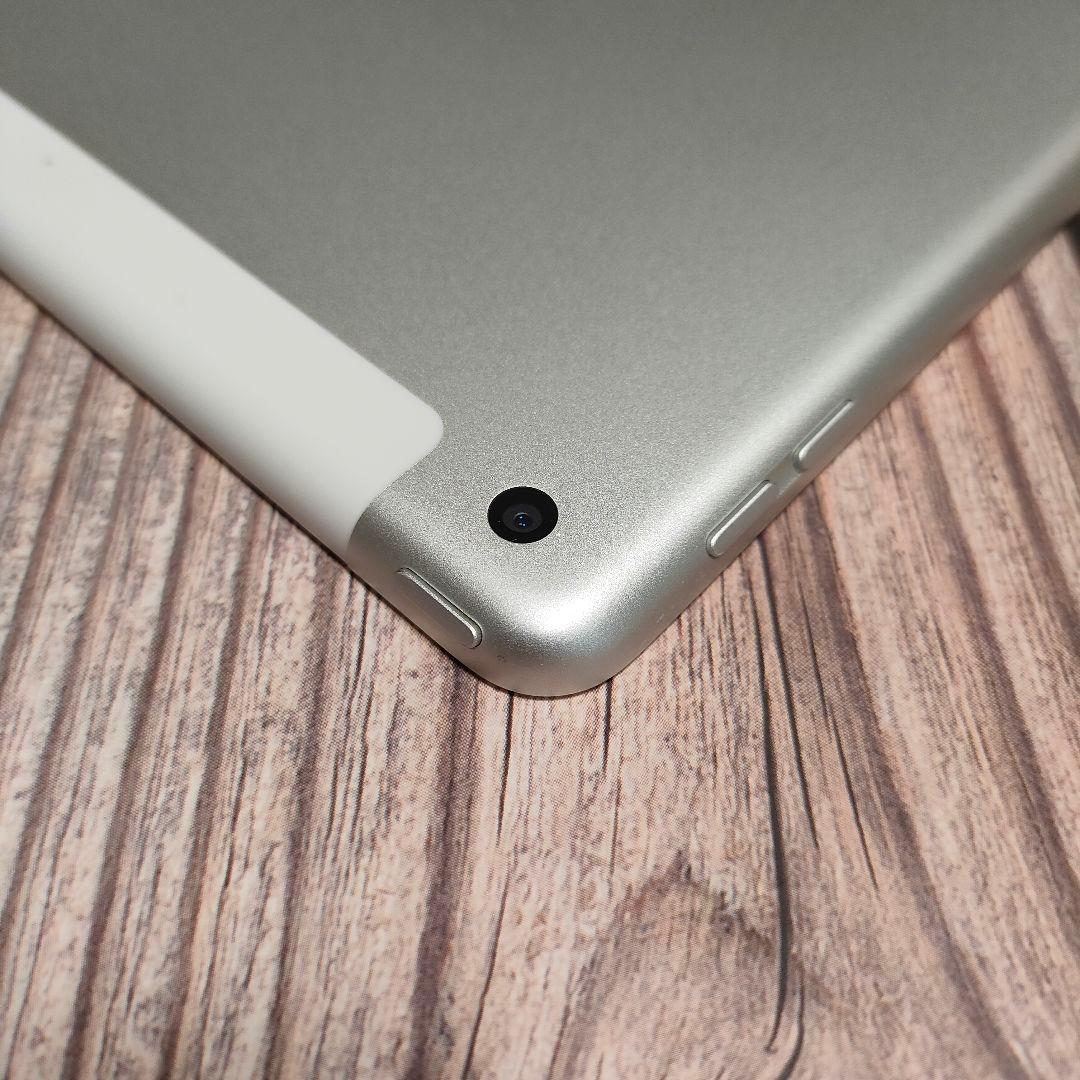 iPad 第7世代 32GB SIMフリー シルバー 美品