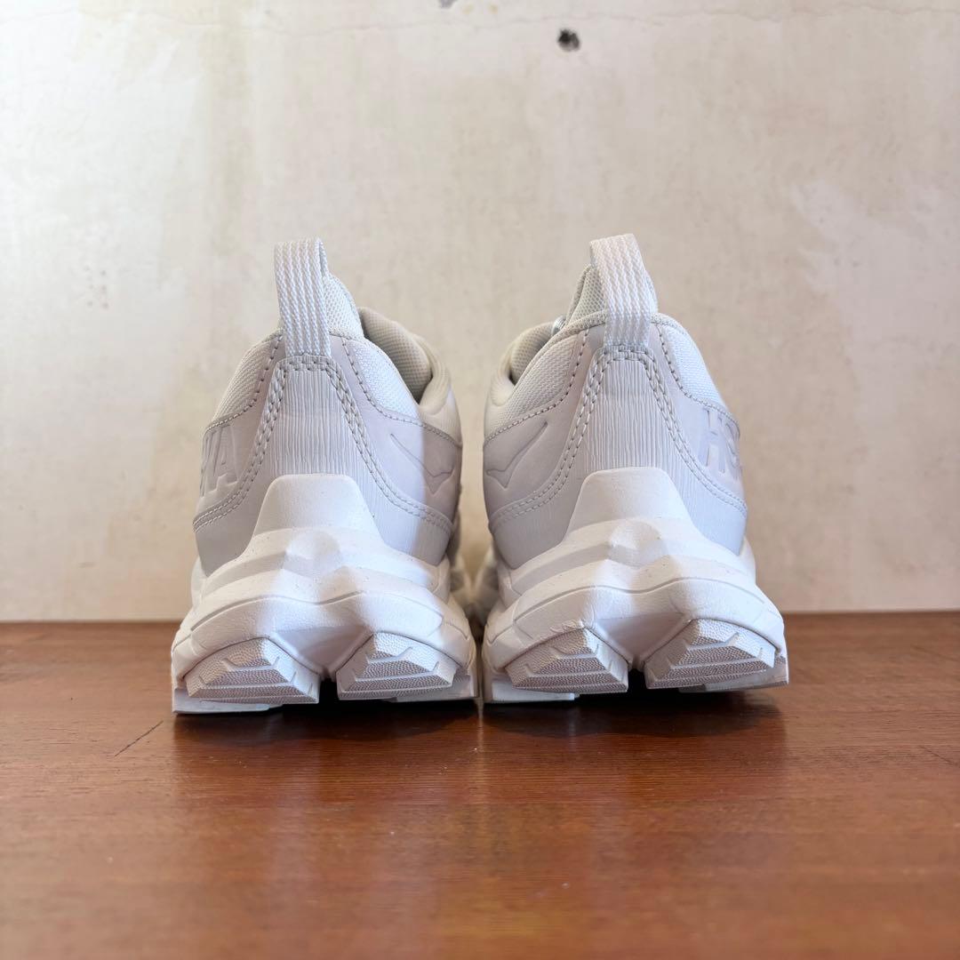 極美品　ホカ　オネオネ　アナカパ ロウ ゴアテックス 25.5センチ　白　465