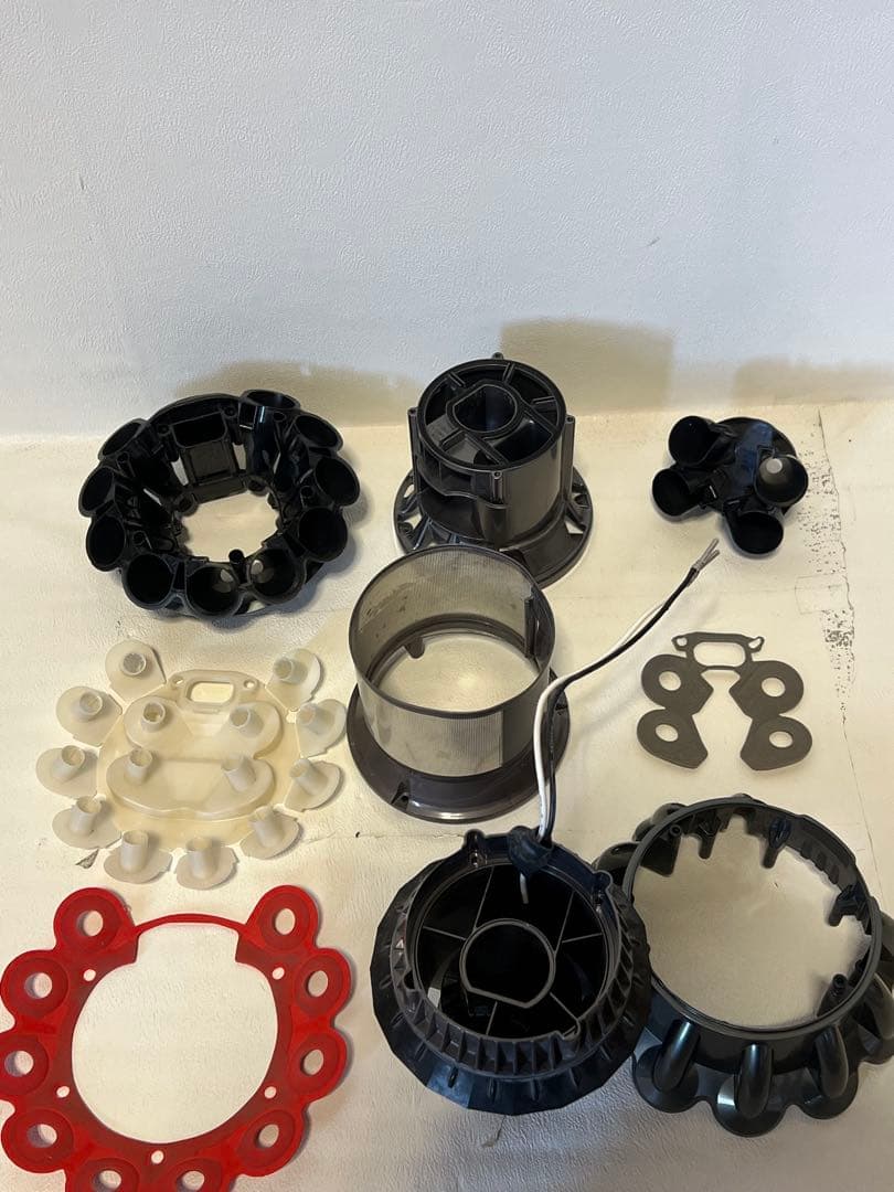 動作品ダイソンコードレス掃除機 dyson sv12 V10 9U