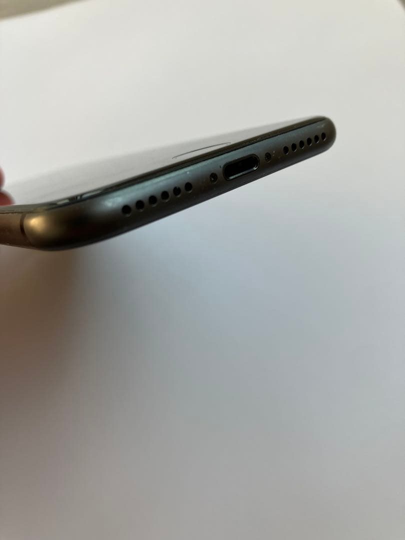 iPhone8 64GB スペースグレイ　利用制限◯ バッテリー72%