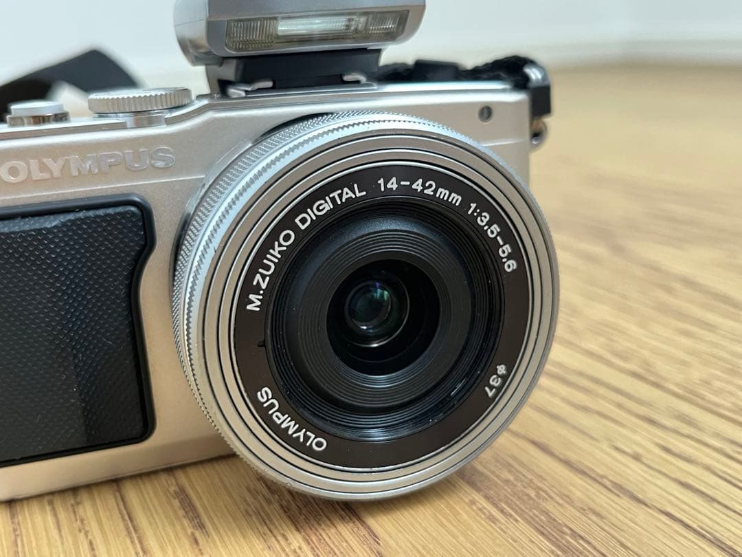 OLYMPUS PEN Lite E-PL6 ダブルズームレンズセット