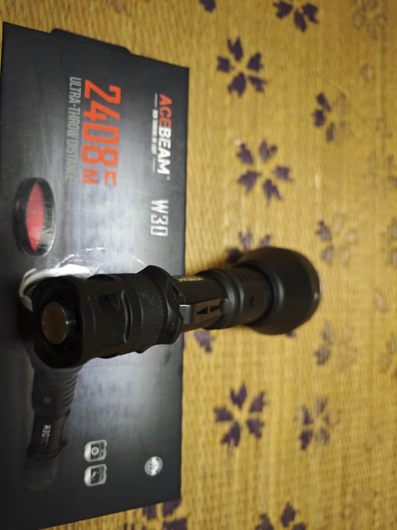 ACEBEAM W30 懐中電灯 2408m