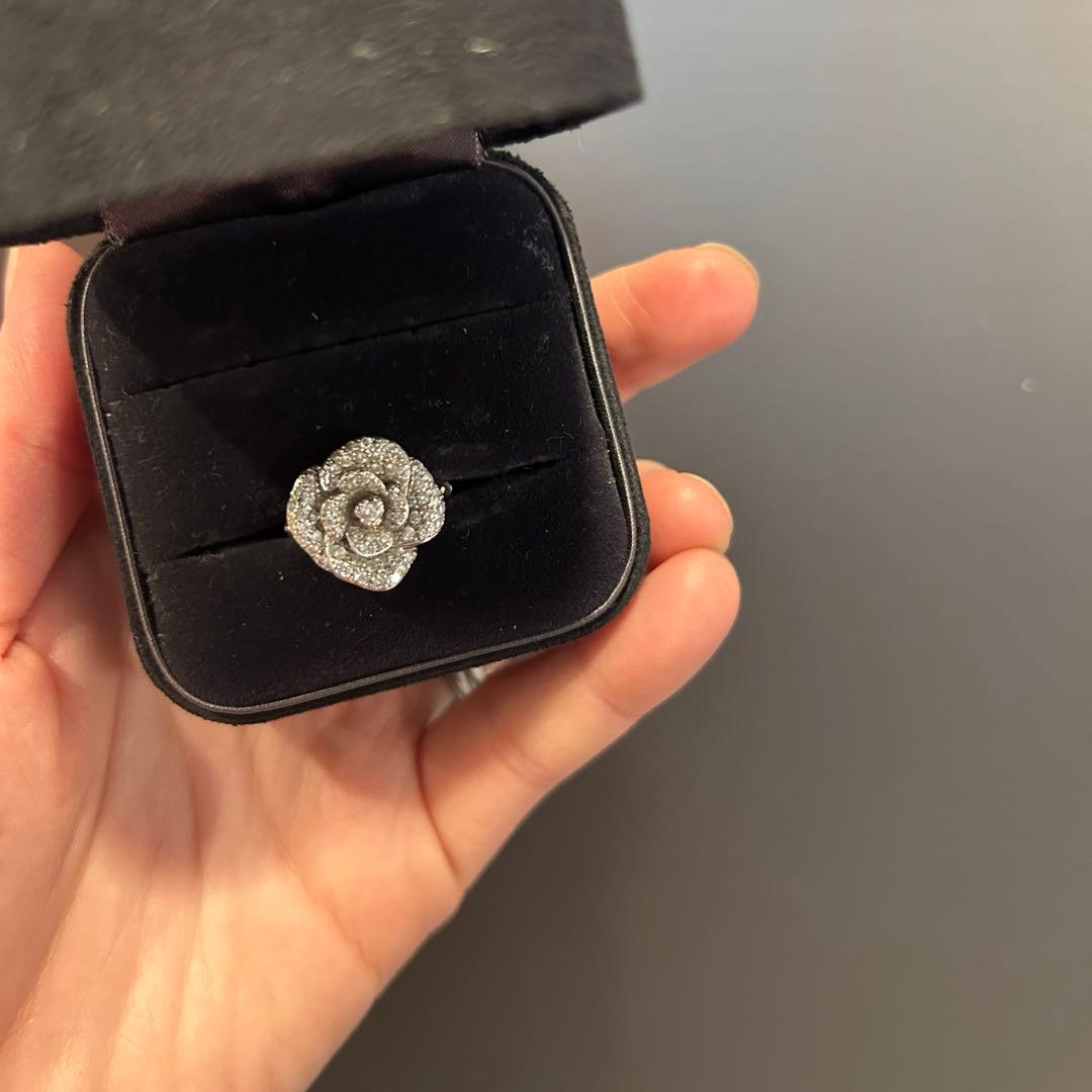 リング　お花　ダイヤ