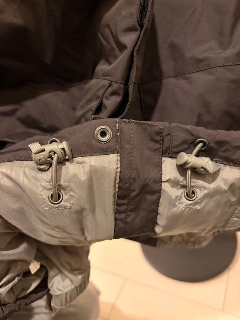 BURTON スノーボードジャケット Lサイズ ブラック