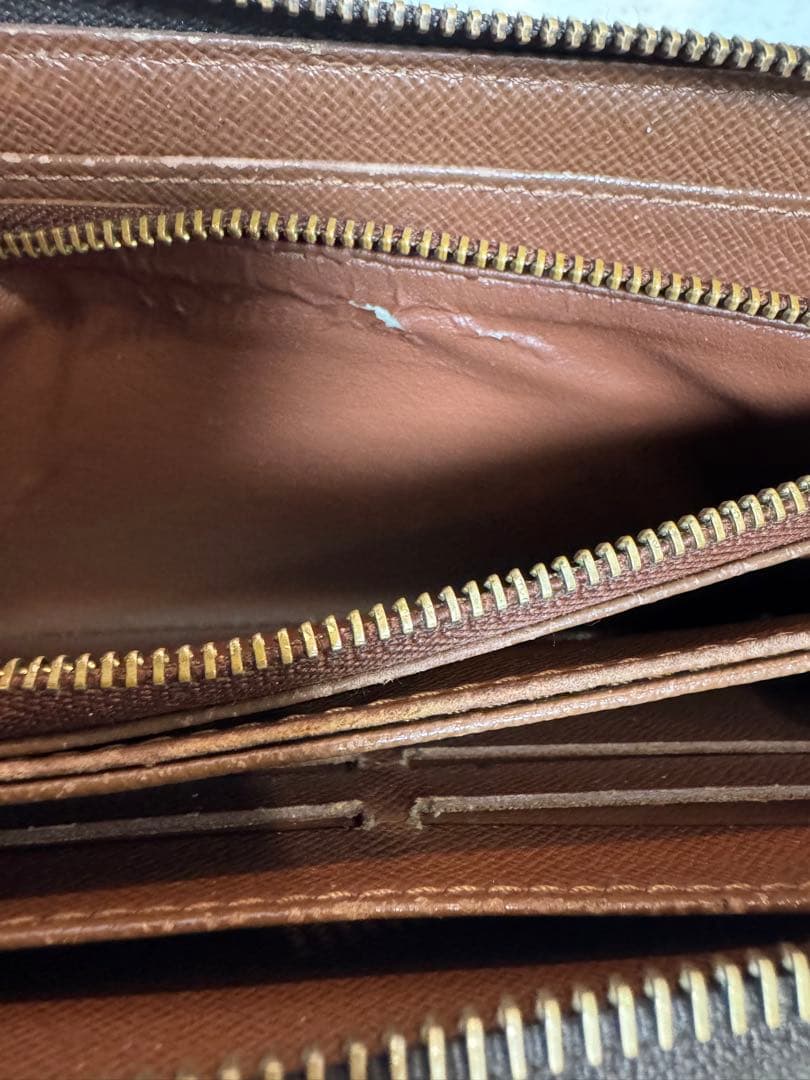 Louis Vuitton（ルイヴィトン）モノグラム ラウンドファスナー 長財布