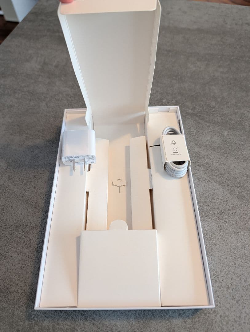 【美品】Xiaomi Redmi Pad SE 4GB+128GB（ケース付き）