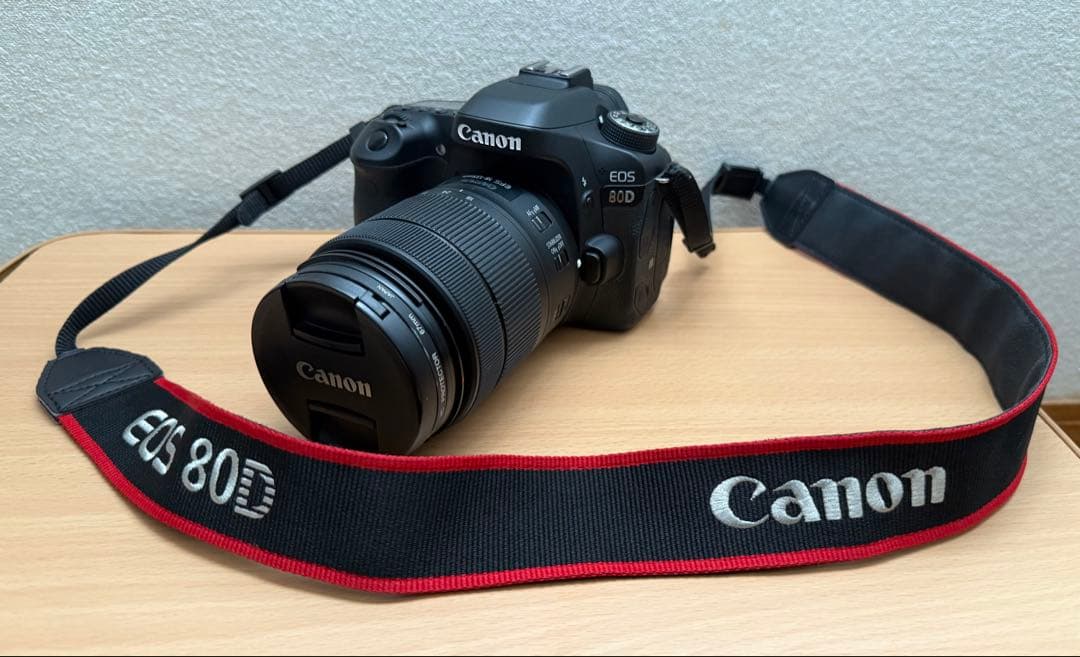 【レンズ、三脚付き】Canon EOS 80D デジタル一眼レフカメラ