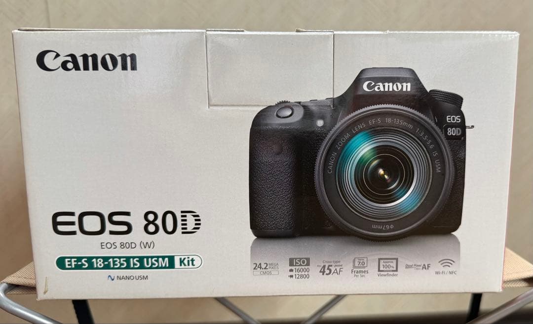 【レンズ、三脚付き】Canon EOS 80D デジタル一眼レフカメラ
