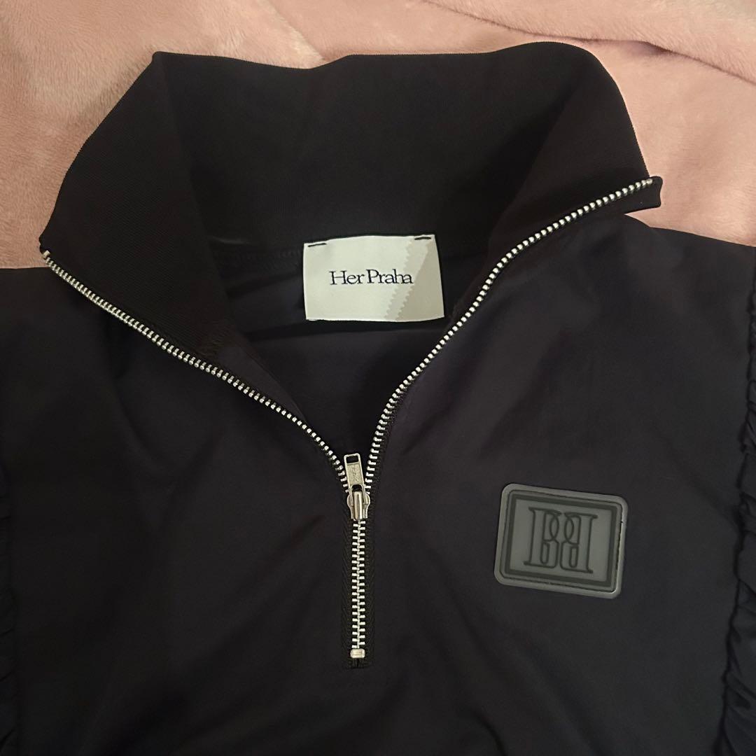 Her Praha Litmus トップス 黒