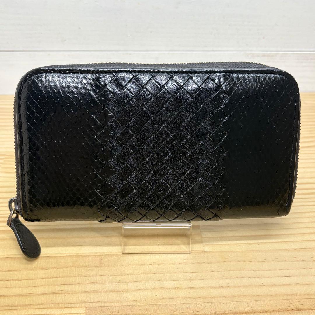 ボッテガヴェネタ　長財布　イントレチャート　パイソン
