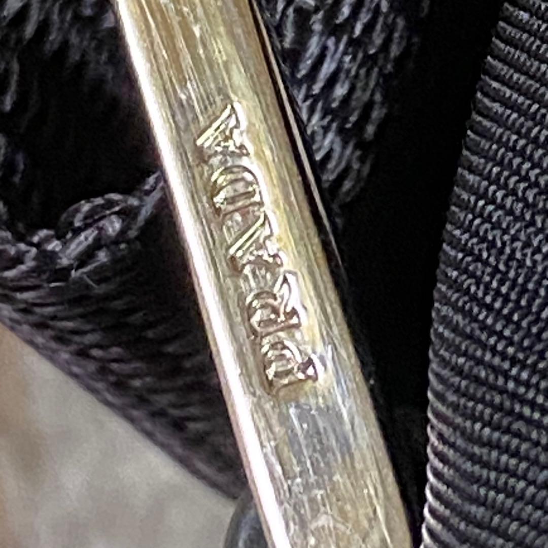 PRADA プラダ 三角ロゴプレート テスートナイロン ショルダーバッグ