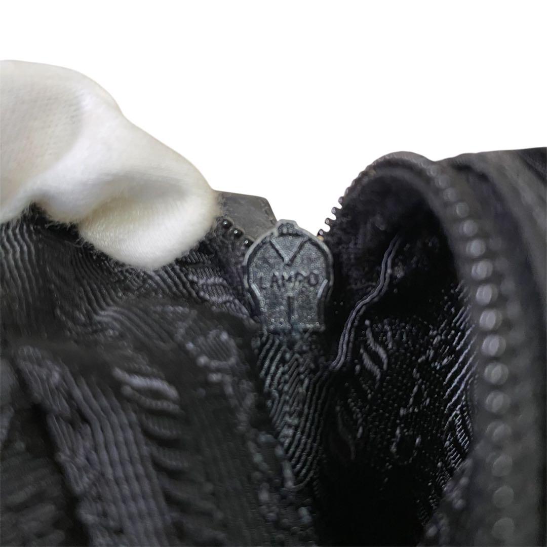 PRADA プラダ 三角ロゴプレート テスートナイロン ショルダーバッグ