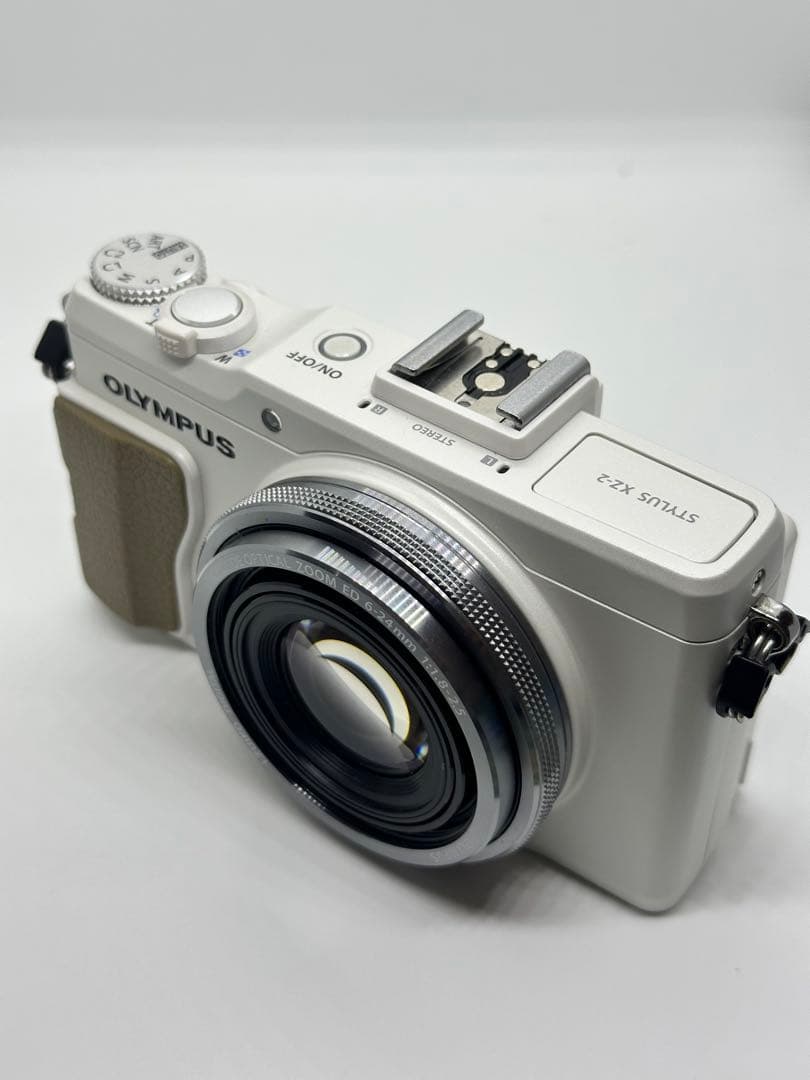 OLYMPUS STYLUS XZ-2ホワイト デジカメ