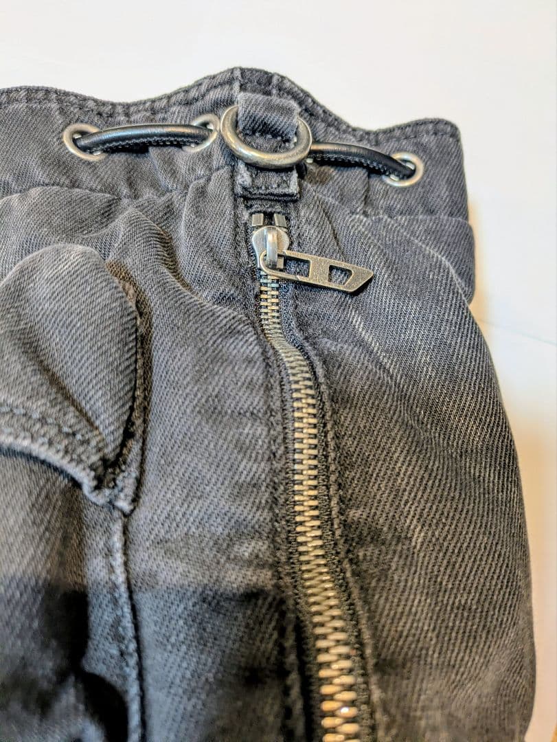 DIESEL ブラックデニムショルダーバッグ