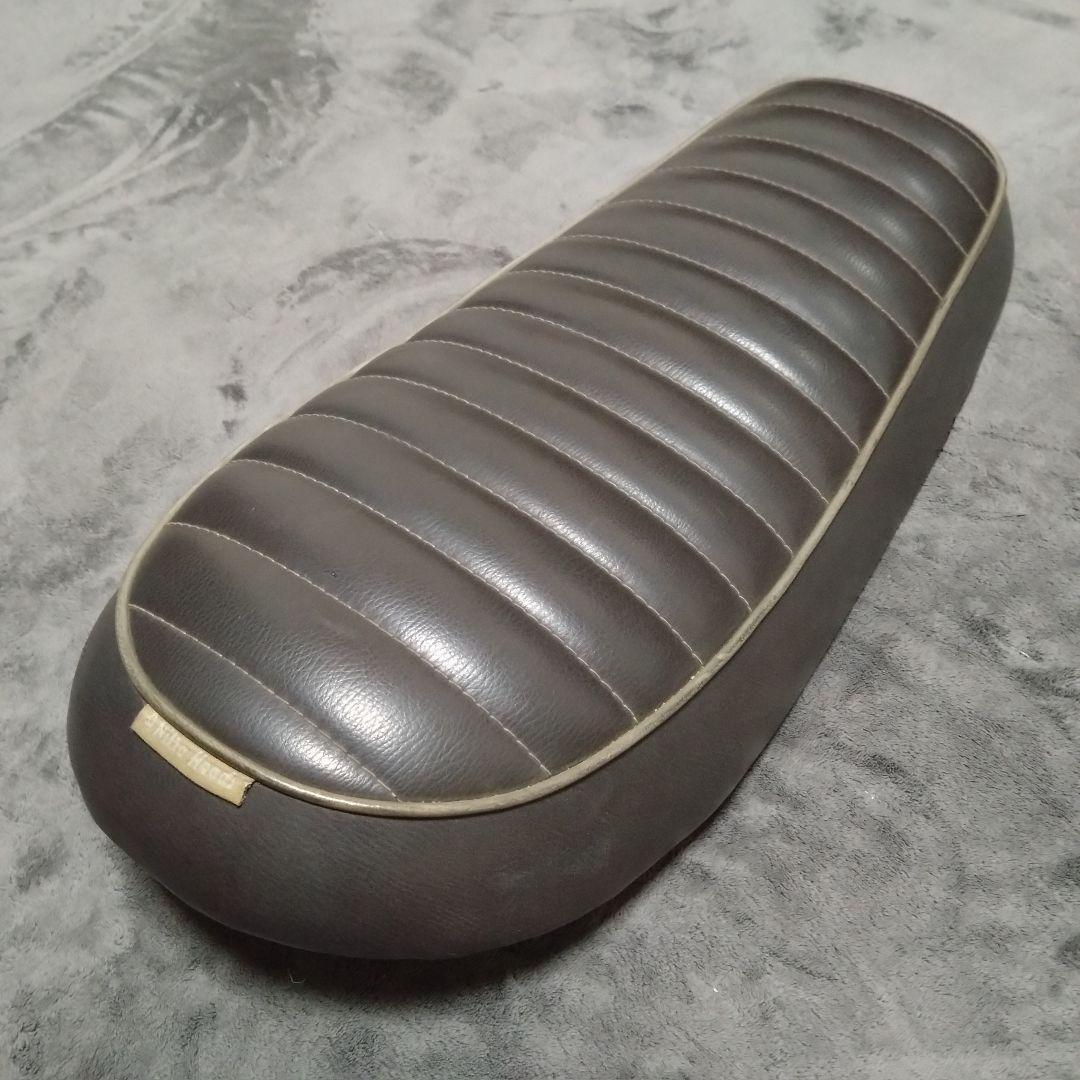 SR400 イージーライダース製 ナイトロヘッズ タックロールシート ブラウン