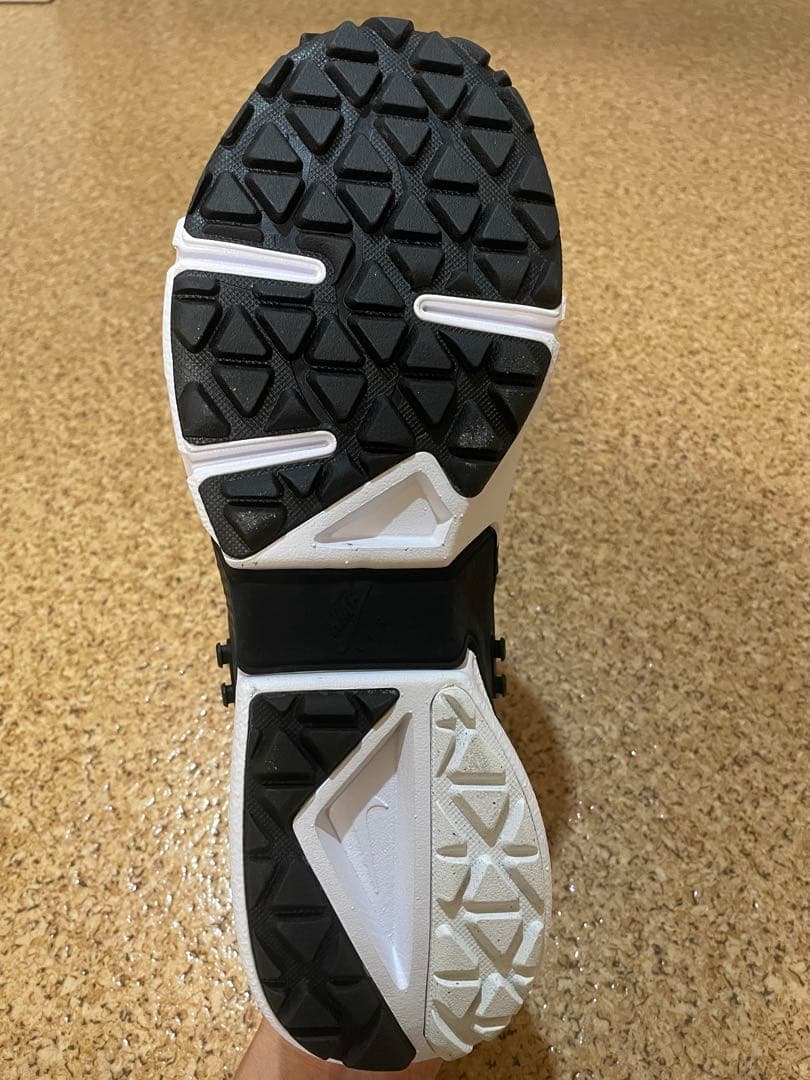 【新品未使用タグ付き】Nike エアハラチグリップ 10.5 US 28.5