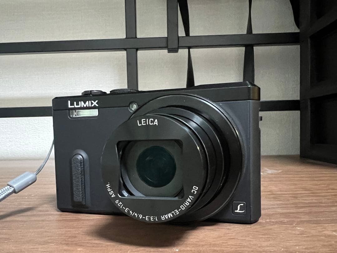 【極美品】Panasonic LUMIX TZ60 黒 ライカレンズ