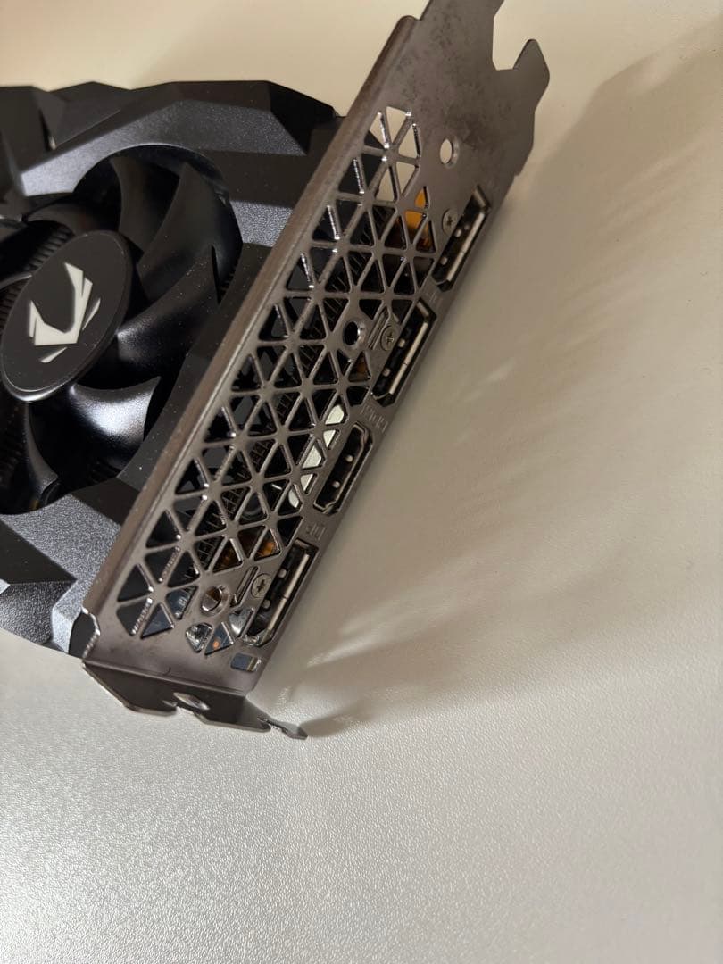 早めに売りたいです❗️ZOTAC GeForce GTX 1660 Super