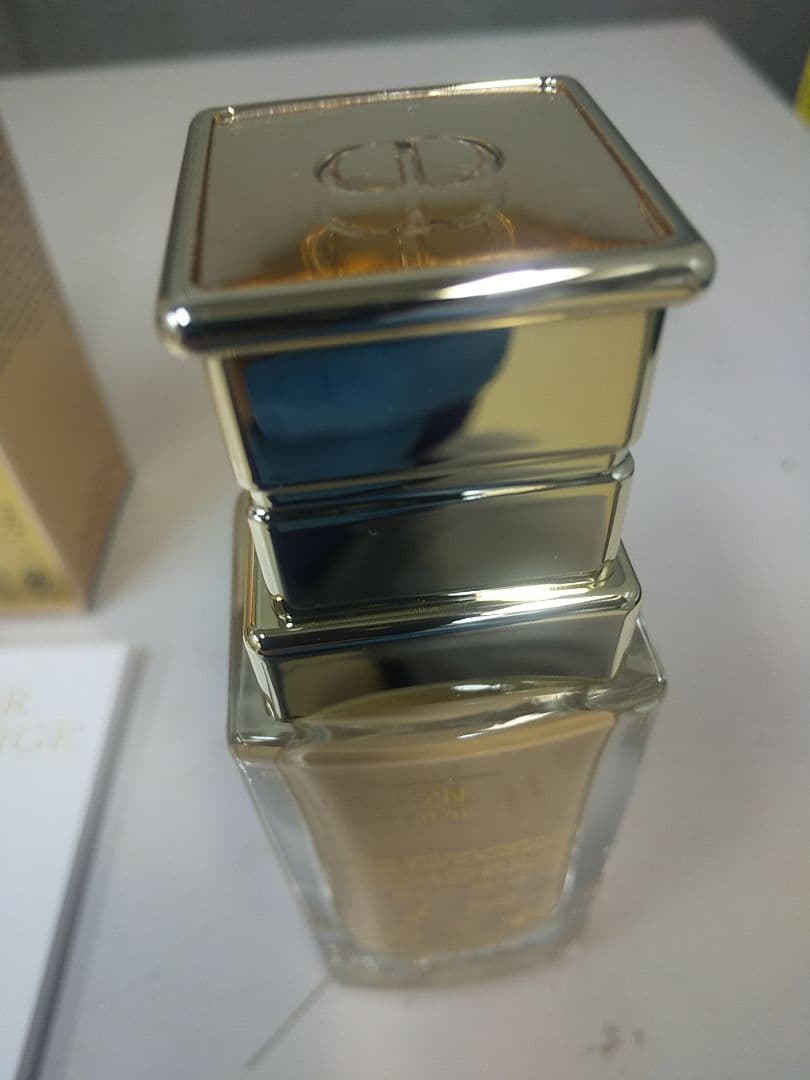 【未使用 開封済】ディオール プレステージ ル フルイド タン ドゥ ローズ