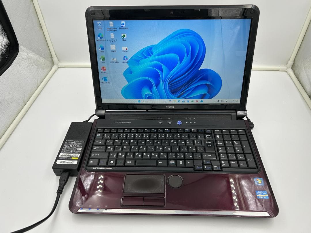 ノートパソコン windows11 オフィス付き core i5 AH56/CP