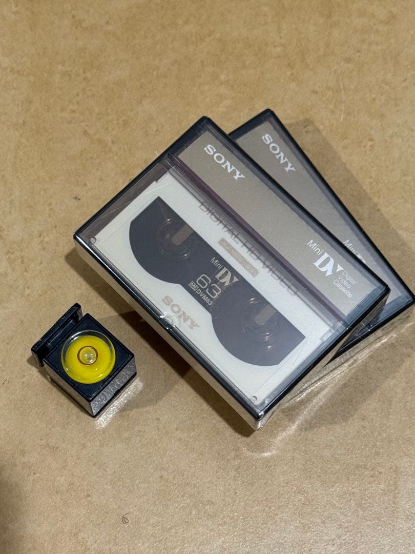 Canon HDV ビデオカメラ iVIS HV20 シルバー 充電器付き