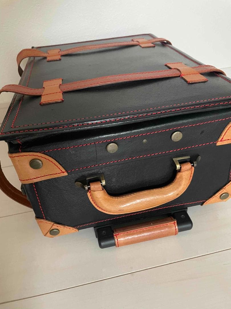 ユーラシアトランク　本革黒キャメル　機内持ち込み　キャリーカート　旅行鞄　シフレ