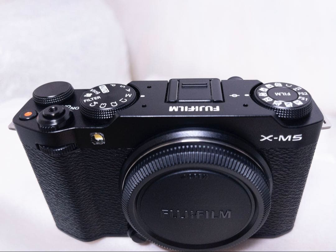 【シャッター数260 美品】FUJIFILM X-M5 ボディ ブラック