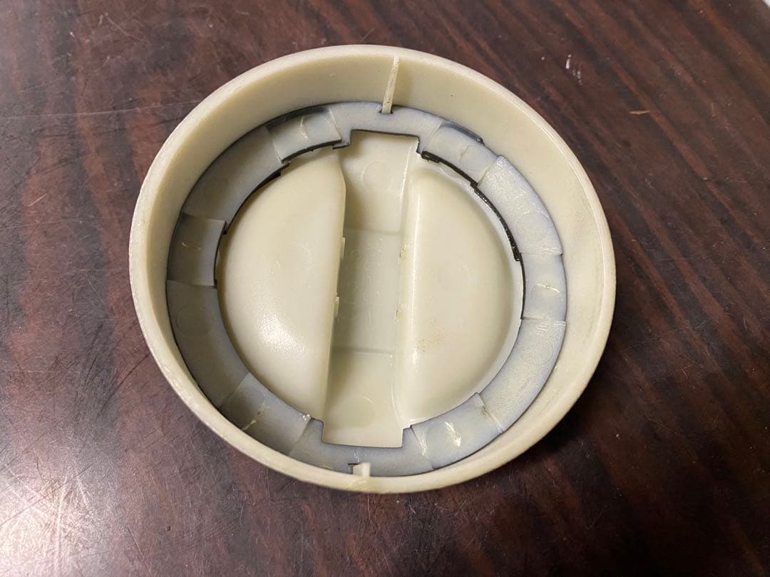 TRD フューエルキャップカバー