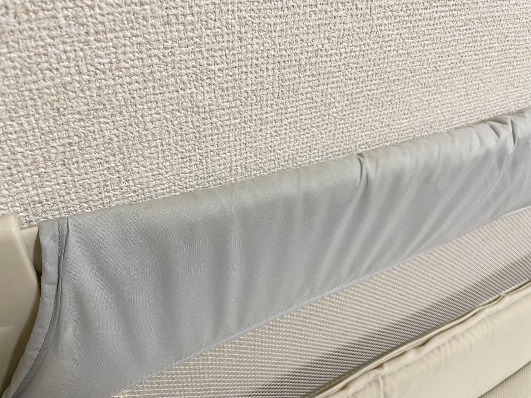 アップリカ　ココネルエアー　AB 折りたたみベビーベッド