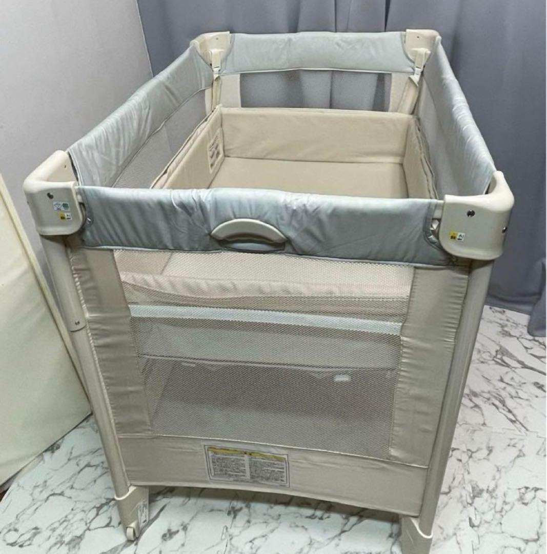 アップリカ　ココネルエアー　AB 折りたたみベビーベッド