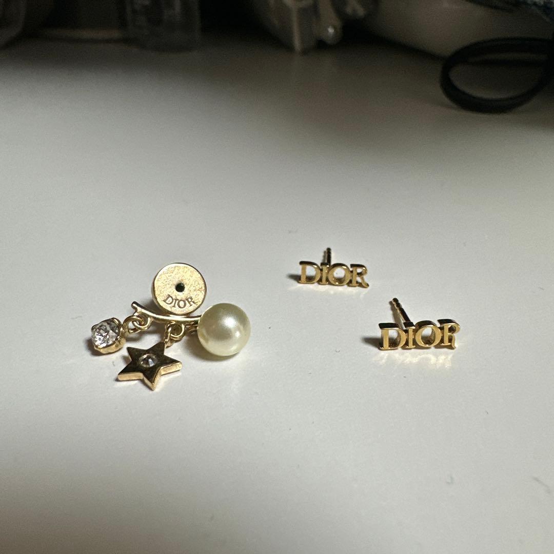 Dior パール 星 モチーフ 片耳用ピアス